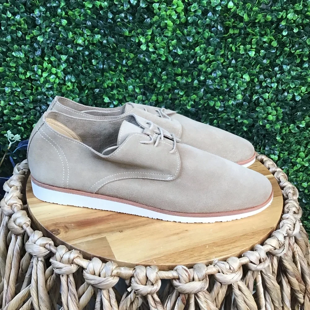New in box nisolo Men's stone color travel derby leather  Suede Shoes‎